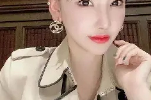 河南网红阿阳沉得住气完全不理会卓越和二狗的撕扯