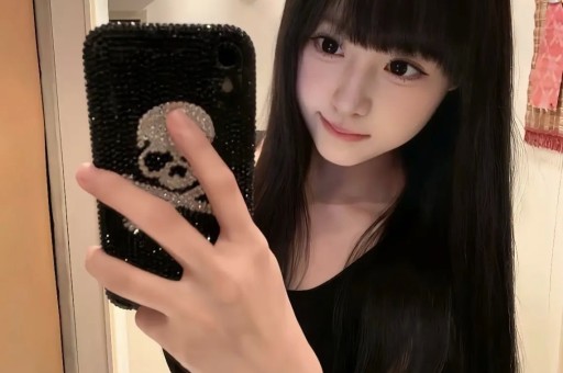 48小时曝7个瓜陈飞宇塌房嘎子带货被喷王力宏李靓蕾互撕
